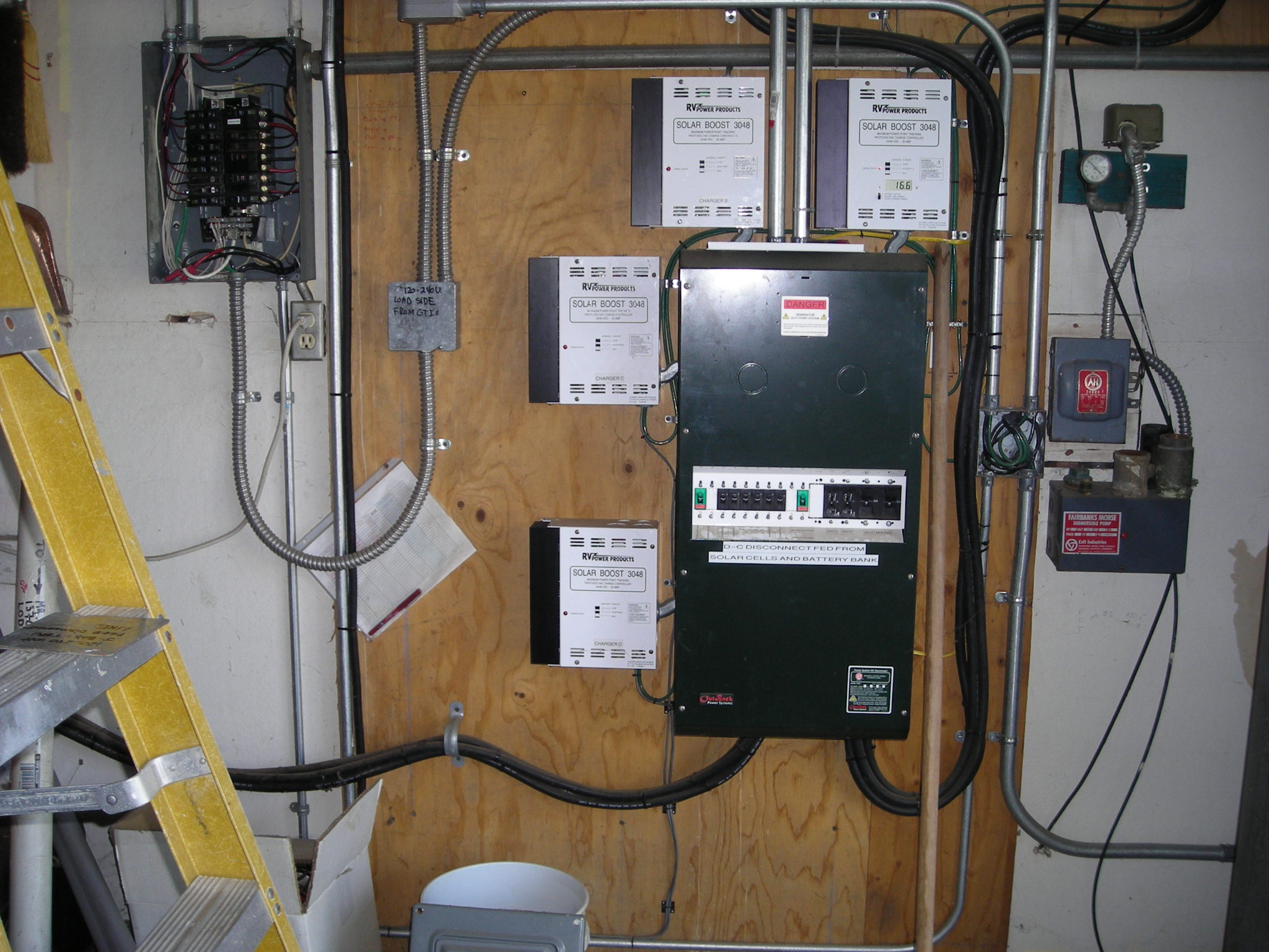 PV solar inverter & charge controller layout
